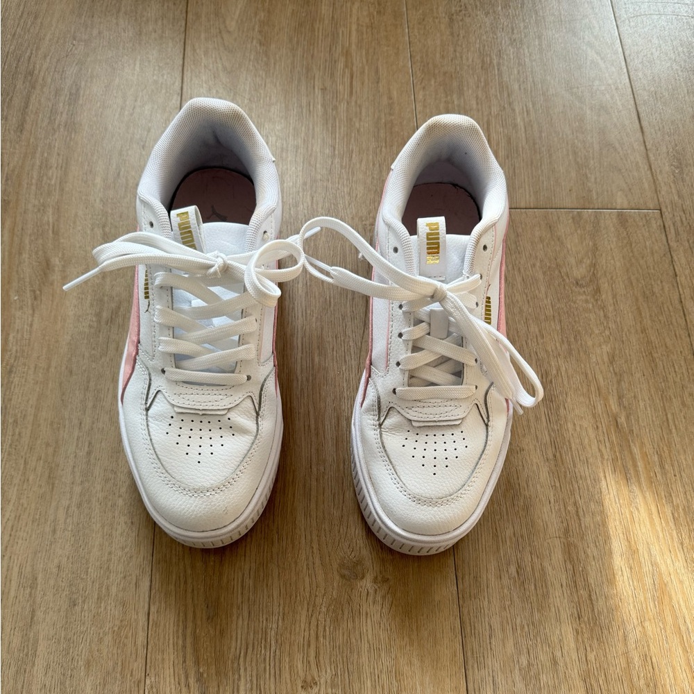 Women’s size 7 Puma pink and white platform sneaker